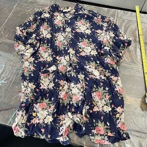 Liz Claiborne floral shawl